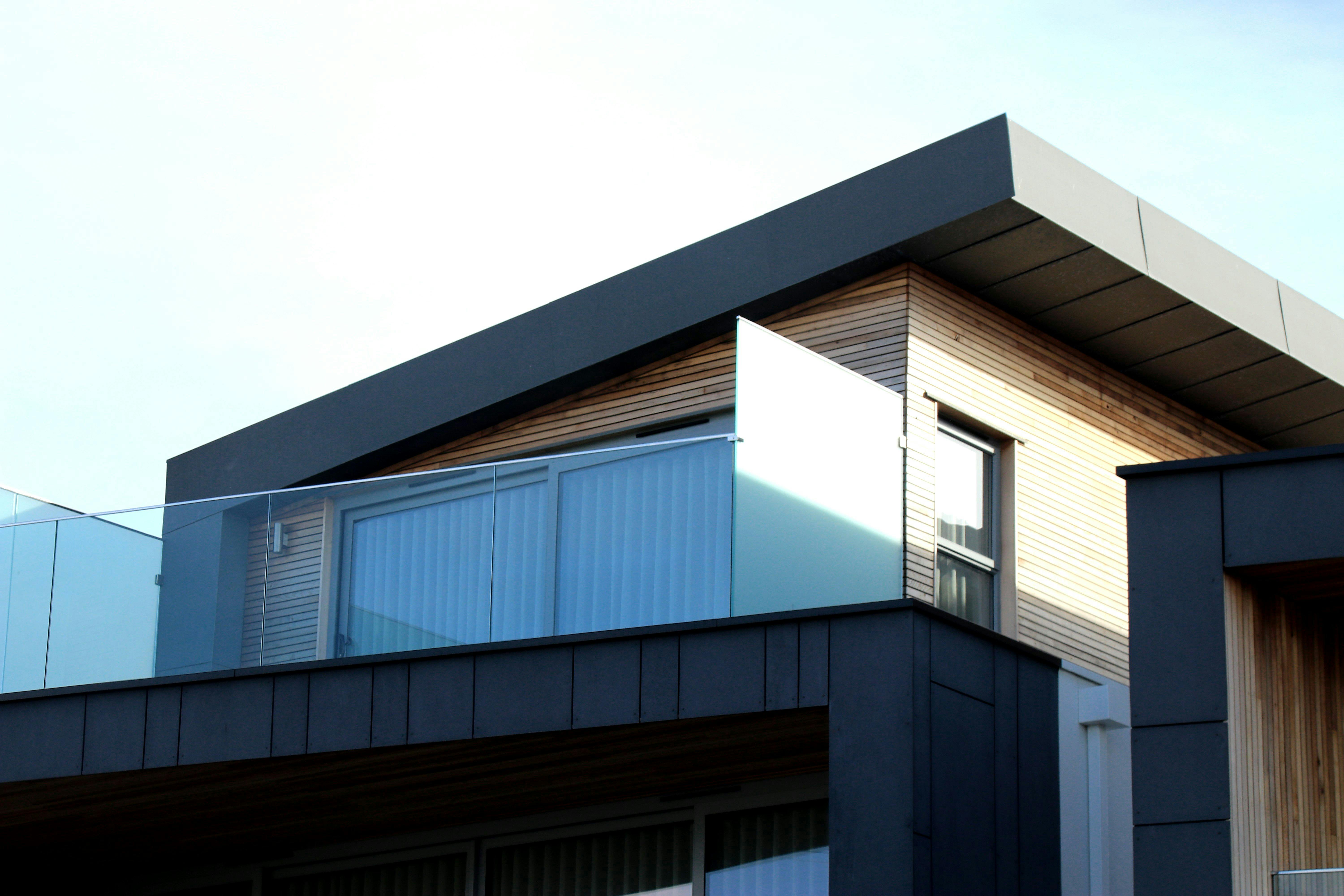 Modern flat-roofed commercial building